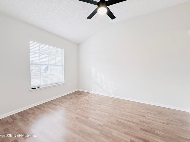 8713 STAR LEAF Road N, Jacksonville, FL 32210