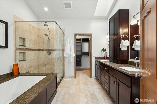 1808 Field Place NE, Renton, WA 98059