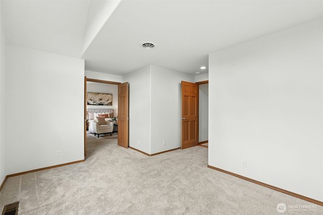 1808 Field Place NE, Renton, WA 98059