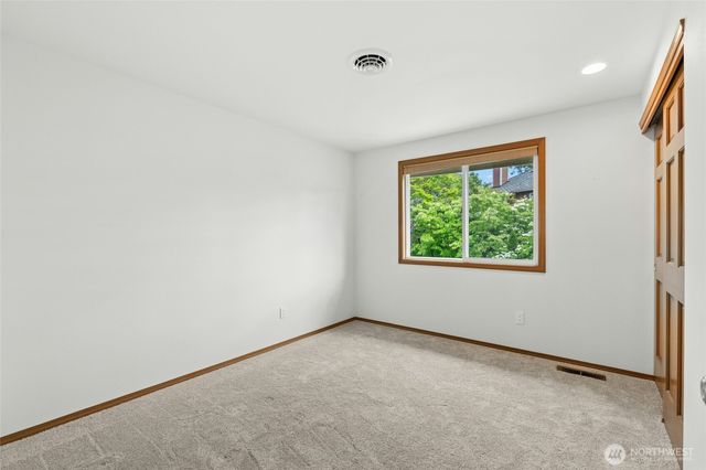 1808 Field Place NE, Renton, WA 98059