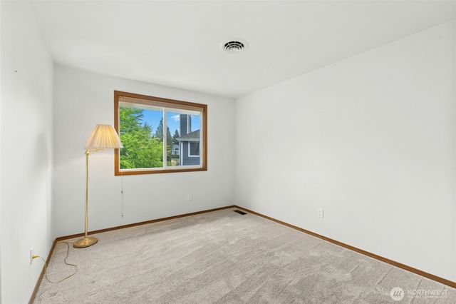 1808 Field Place NE, Renton, WA 98059