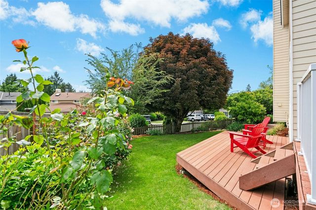 1808 Field Place NE, Renton, WA 98059