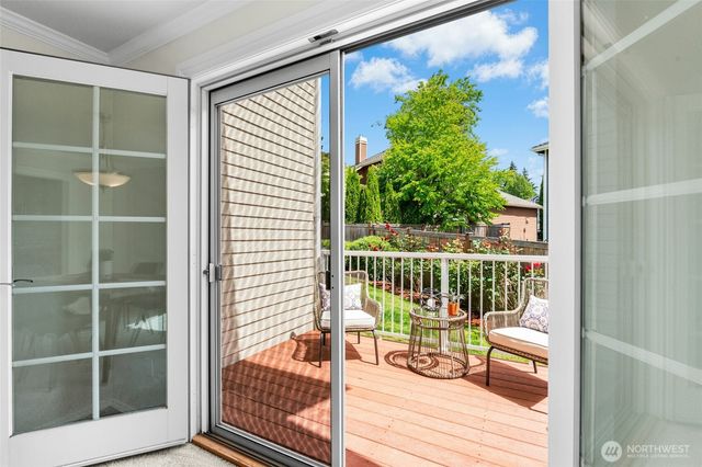 1808 Field Place NE, Renton, WA 98059