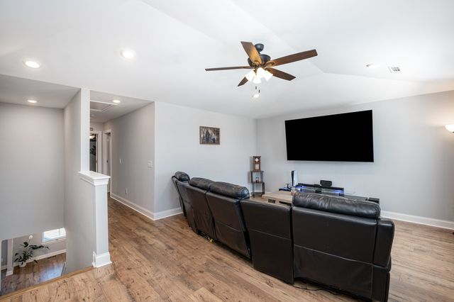 113 Joyner Ct, Gallatin, TN 37066