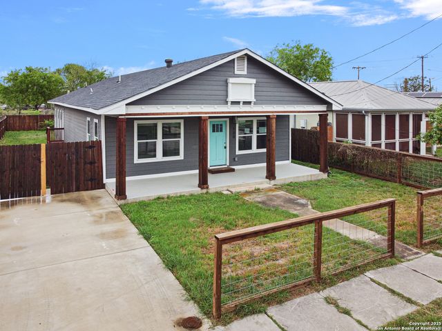 130 Vitra Pl, San Antonio, TX 78210