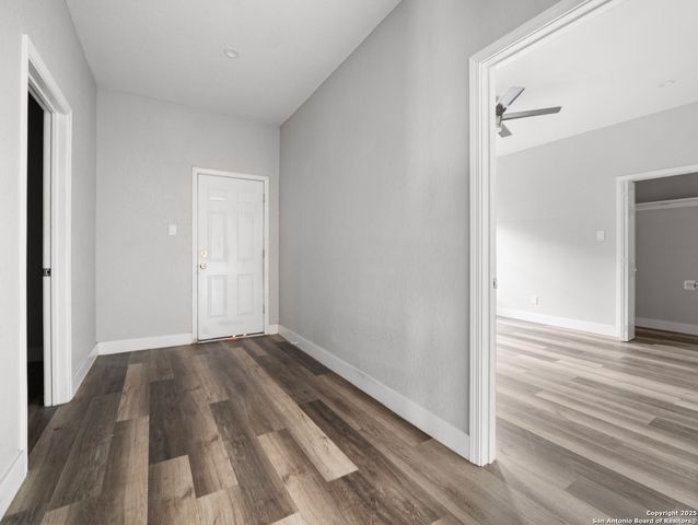 130 Vitra Pl, San Antonio, TX 78210