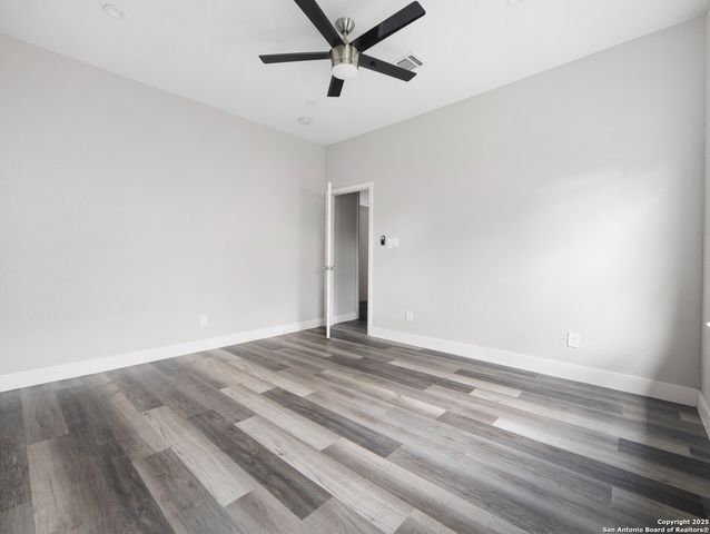 130 Vitra Pl, San Antonio, TX 78210