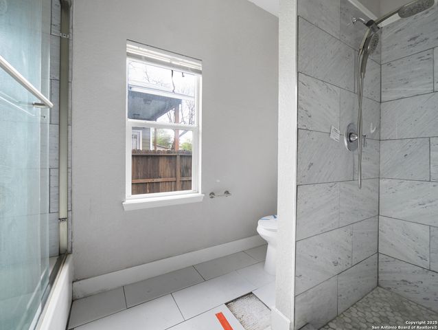 130 Vitra Pl, San Antonio, TX 78210