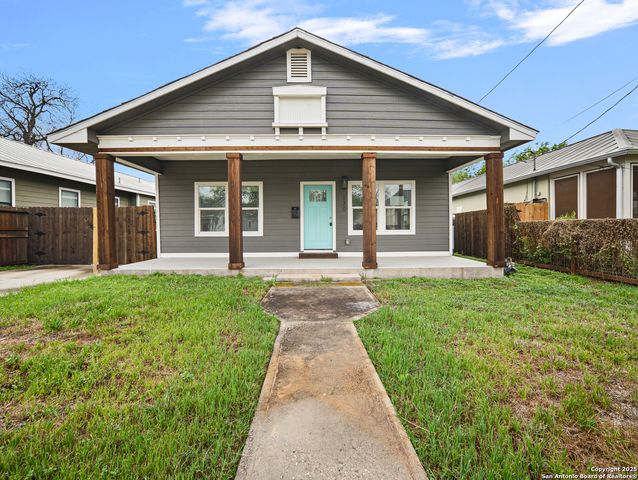130 Vitra Pl, San Antonio, TX 78210