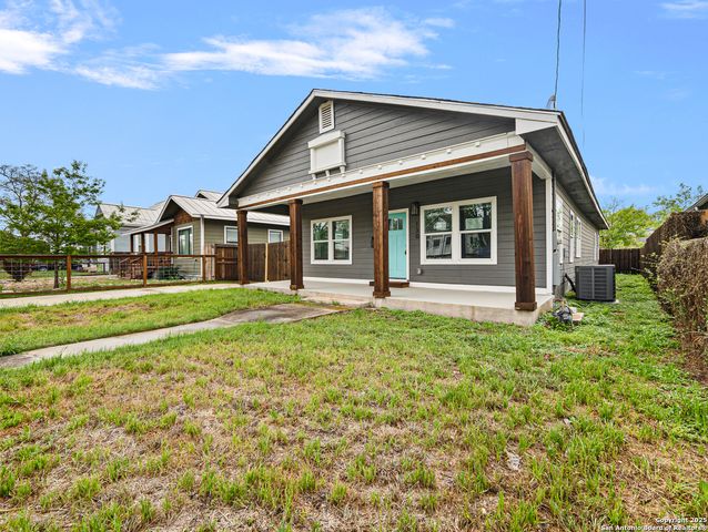 130 Vitra Pl, San Antonio, TX 78210