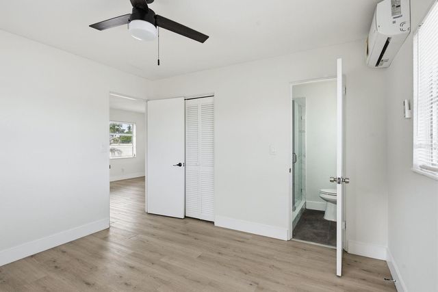 2837 18TH AVENUE N 2, St Petersburg, FL 33713