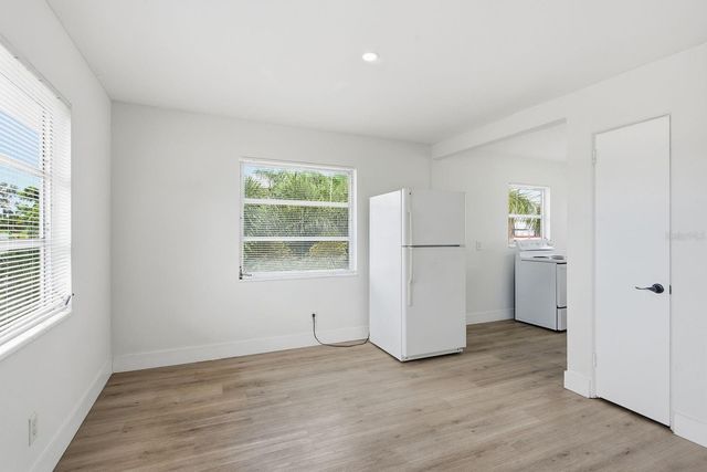 2837 18TH AVENUE N 2, St Petersburg, FL 33713