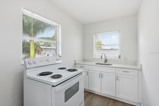 2837 18TH AVENUE N 2, St Petersburg, FL 33713