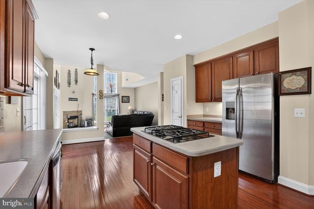 3308 MCCORKLE CT, Triangle, VA 22172