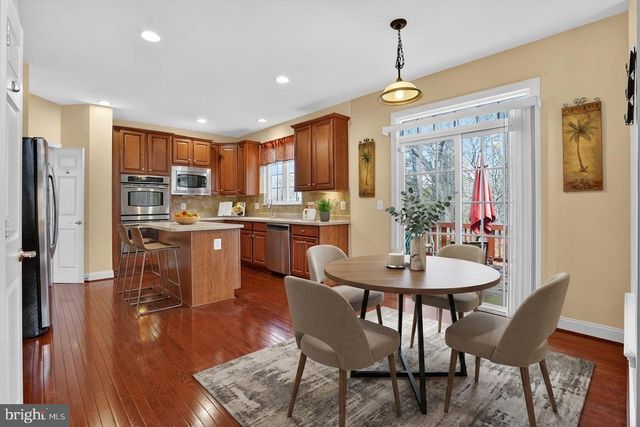 3308 MCCORKLE CT, Triangle, VA 22172