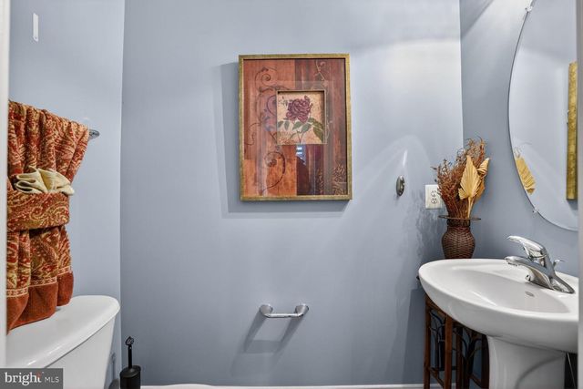 3308 MCCORKLE CT, Triangle, VA 22172