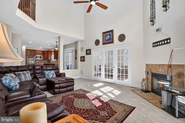 3308 MCCORKLE CT, Triangle, VA 22172