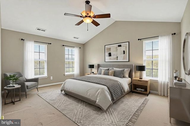 3308 MCCORKLE CT, Triangle, VA 22172