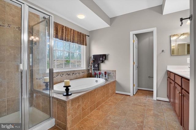 3308 MCCORKLE CT, Triangle, VA 22172