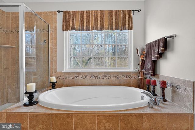 3308 MCCORKLE CT, Triangle, VA 22172
