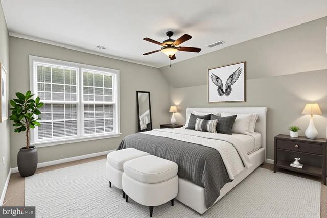 3308 MCCORKLE CT, Triangle, VA 22172