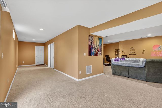 3308 MCCORKLE CT, Triangle, VA 22172