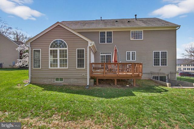 3308 MCCORKLE CT, Triangle, VA 22172