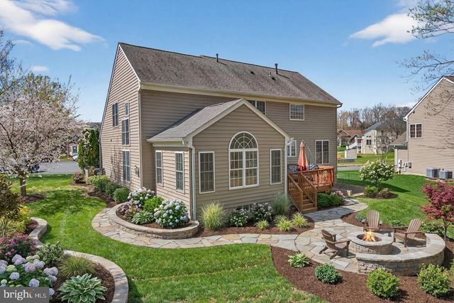 3308 MCCORKLE CT, Triangle, VA 22172