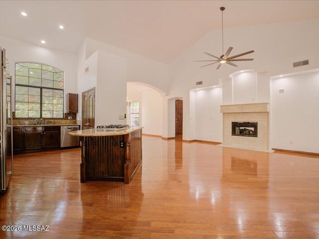 1611 E Sonoran Desert Drive, Tucson, AZ 85737