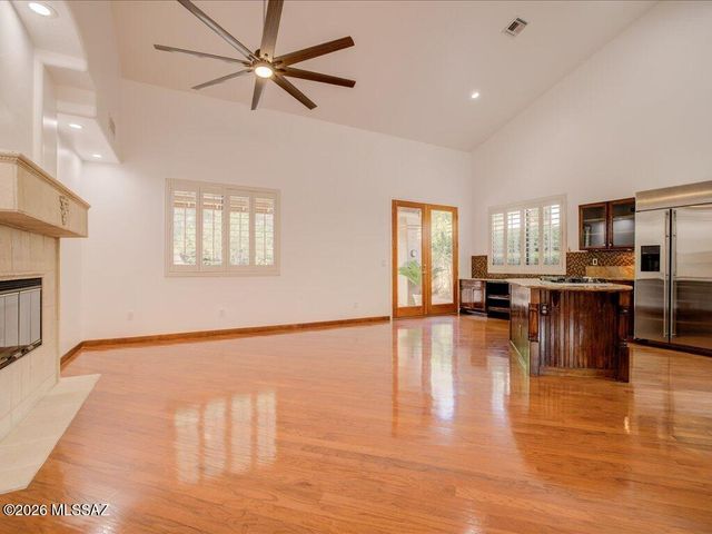 1611 E Sonoran Desert Drive, Tucson, AZ 85737