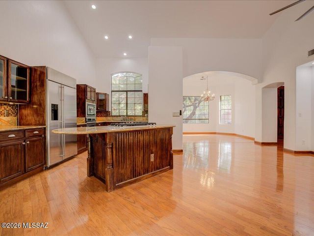 1611 E Sonoran Desert Drive, Tucson, AZ 85737