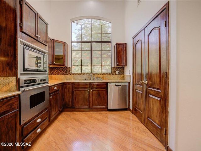 1611 E Sonoran Desert Drive, Tucson, AZ 85737