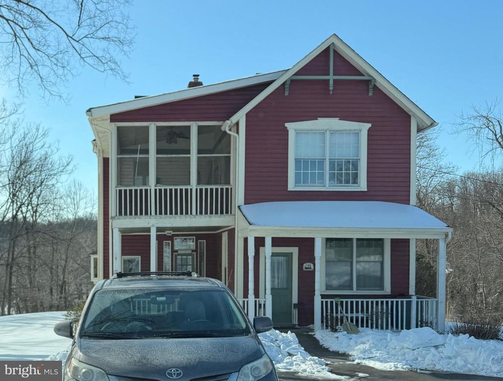 1704 FORSYTHIA LN, Baltimore, MD 21227