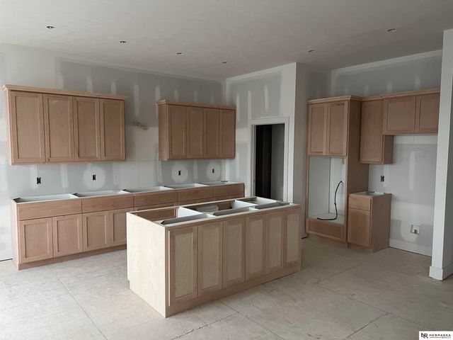 18400 Nicholas Road, Plattsmouth, NE 68048