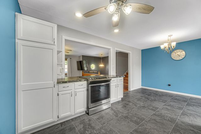 406 Northfield Lane, Valparaiso, IN 46383