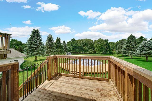 406 Northfield Lane, Valparaiso, IN 46383
