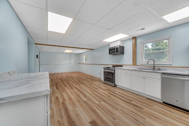 406 Northfield Lane, Valparaiso, IN 46383
