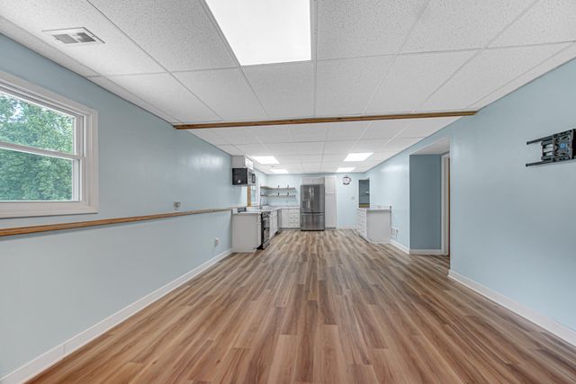 406 Northfield Lane, Valparaiso, IN 46383