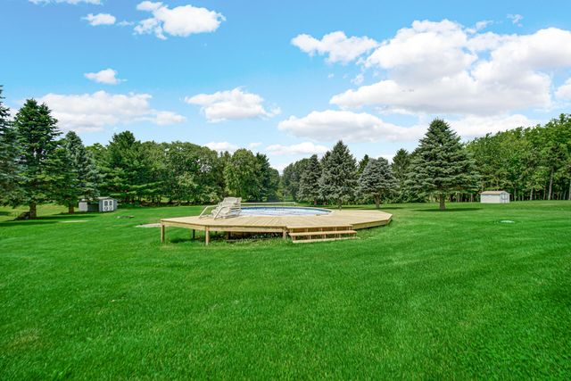 406 Northfield Lane, Valparaiso, IN 46383