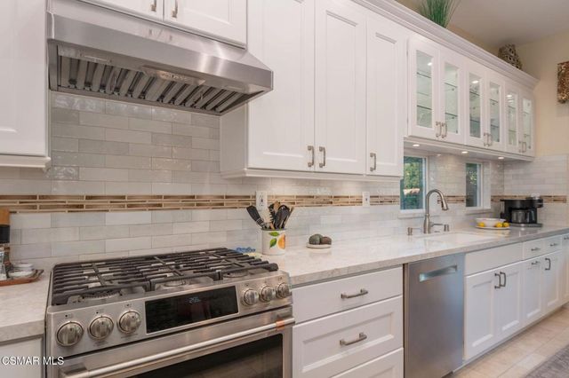 1126 Corte Riviera, Camarillo, CA 93010