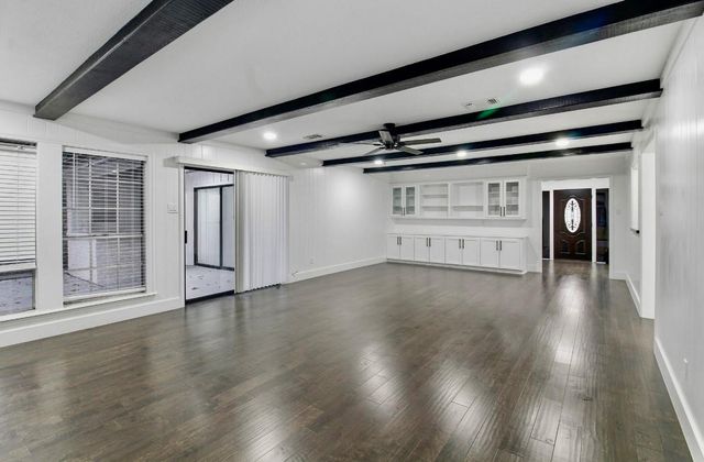 2823 W Pebble Beach Drive, Missouri City, TX 77459