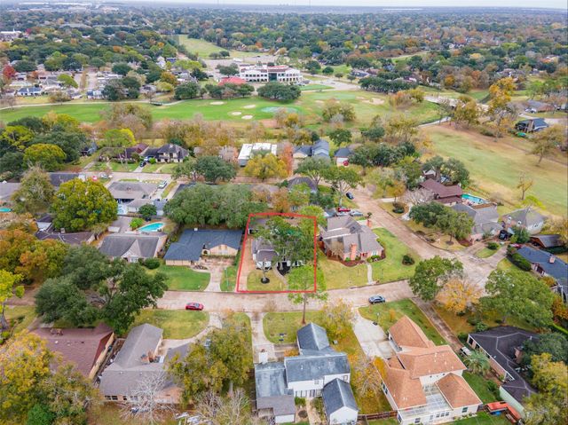 2823 W Pebble Beach Drive, Missouri City, TX 77459