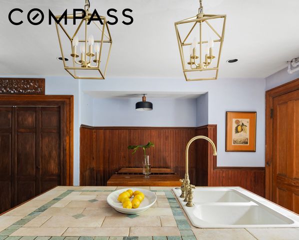 309 Vanderbilt Avenue, New York City, NY 11205