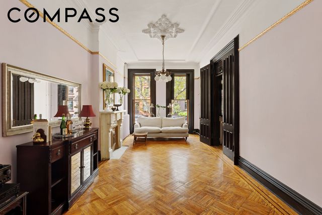 309 Vanderbilt Avenue, New York City, NY 11205
