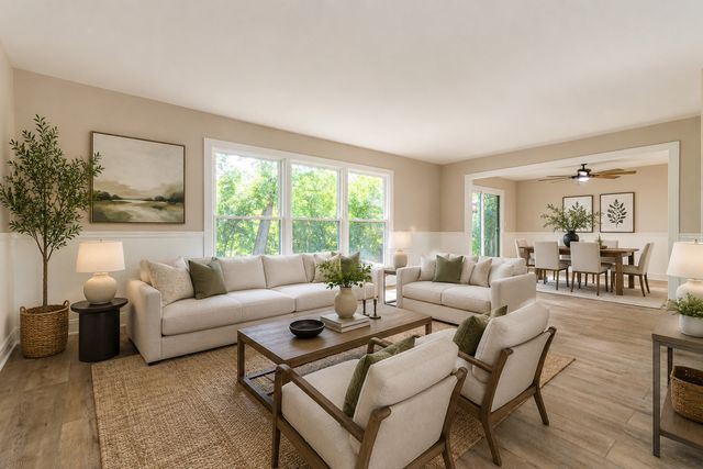 1482 Pebblestone Cove, Wheaton, IL 60189