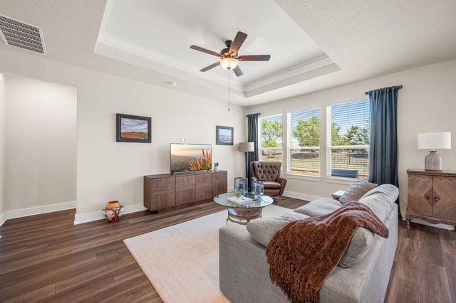 609 Wooden Rail LN, Georgetown, TX 78633