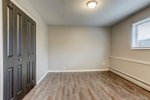 2161 Decker Road 21, Walled Lake, MI 48390