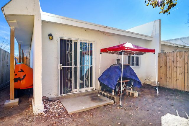 507 Gerald Chavez Lane NE, Los Lunas, NM 87031