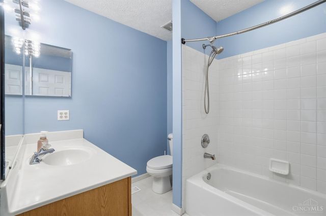 8965 Steeplechase Way, West Chester, OH 45069