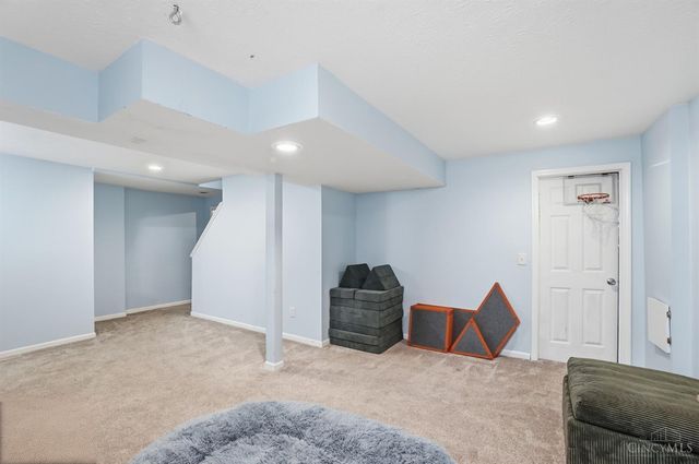 8965 Steeplechase Way, West Chester, OH 45069
